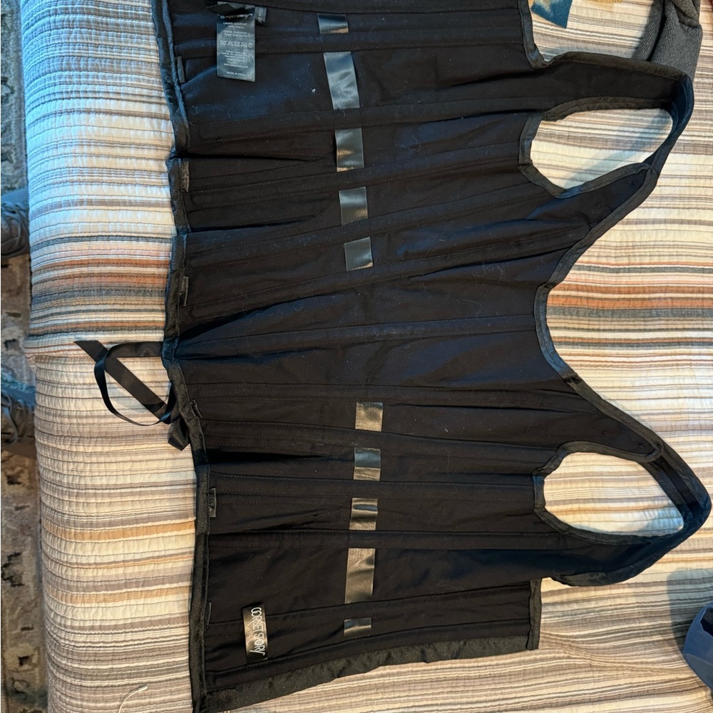 Black corset label sized 24”